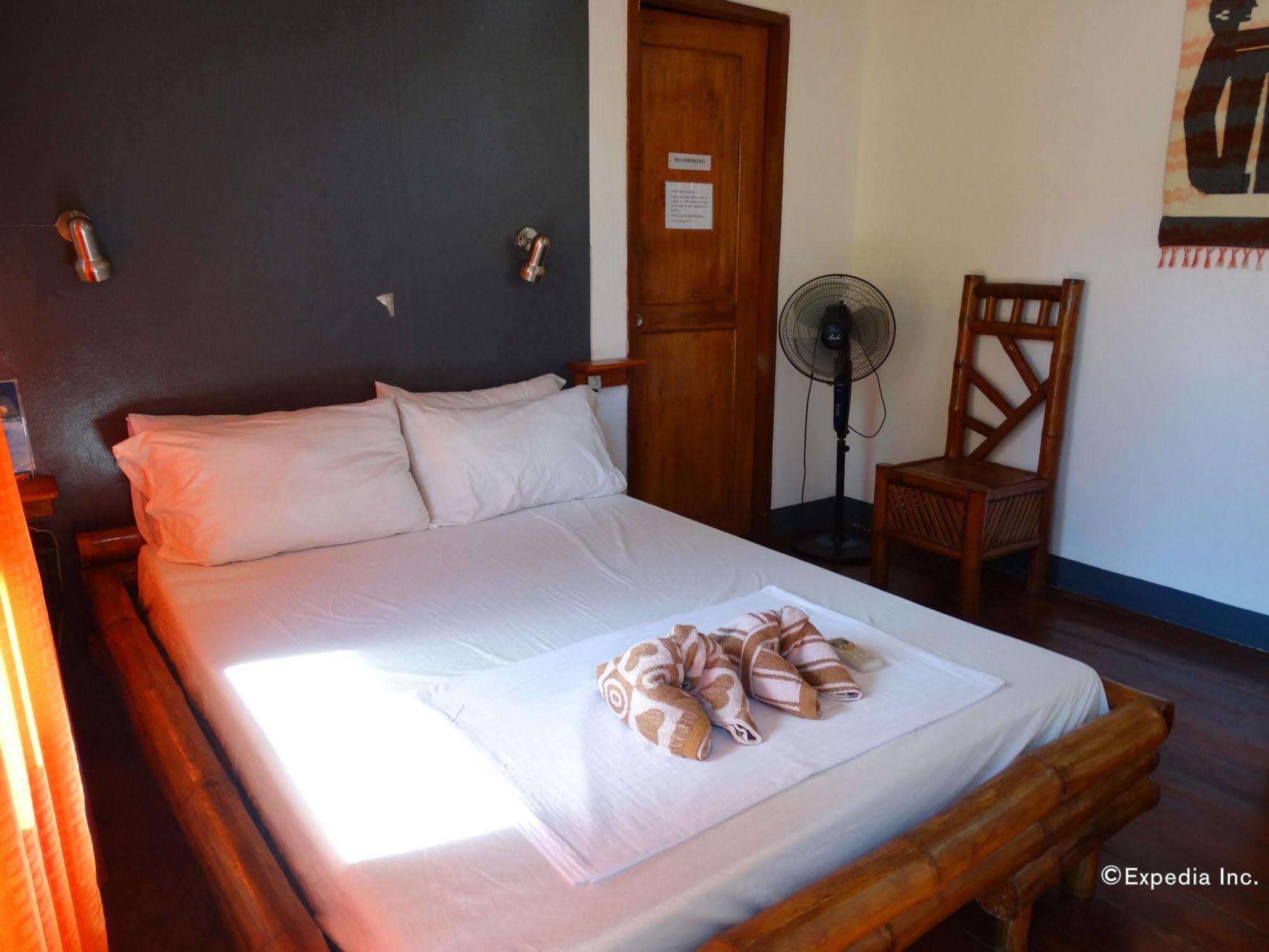 Chillout Guesthouse Panglao Bagian luar foto